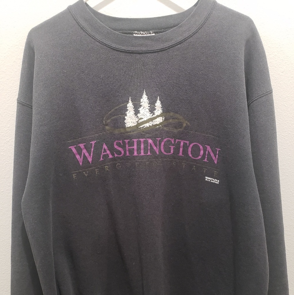 Crewneck sweatshirt